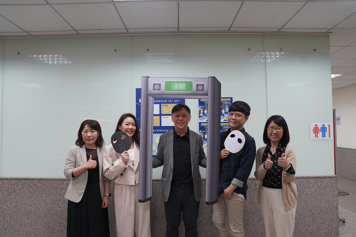 1142廣告系專題講座 第二組-「廣告卸妝術—看見美妝市場行銷的本質」活動回顧圖片